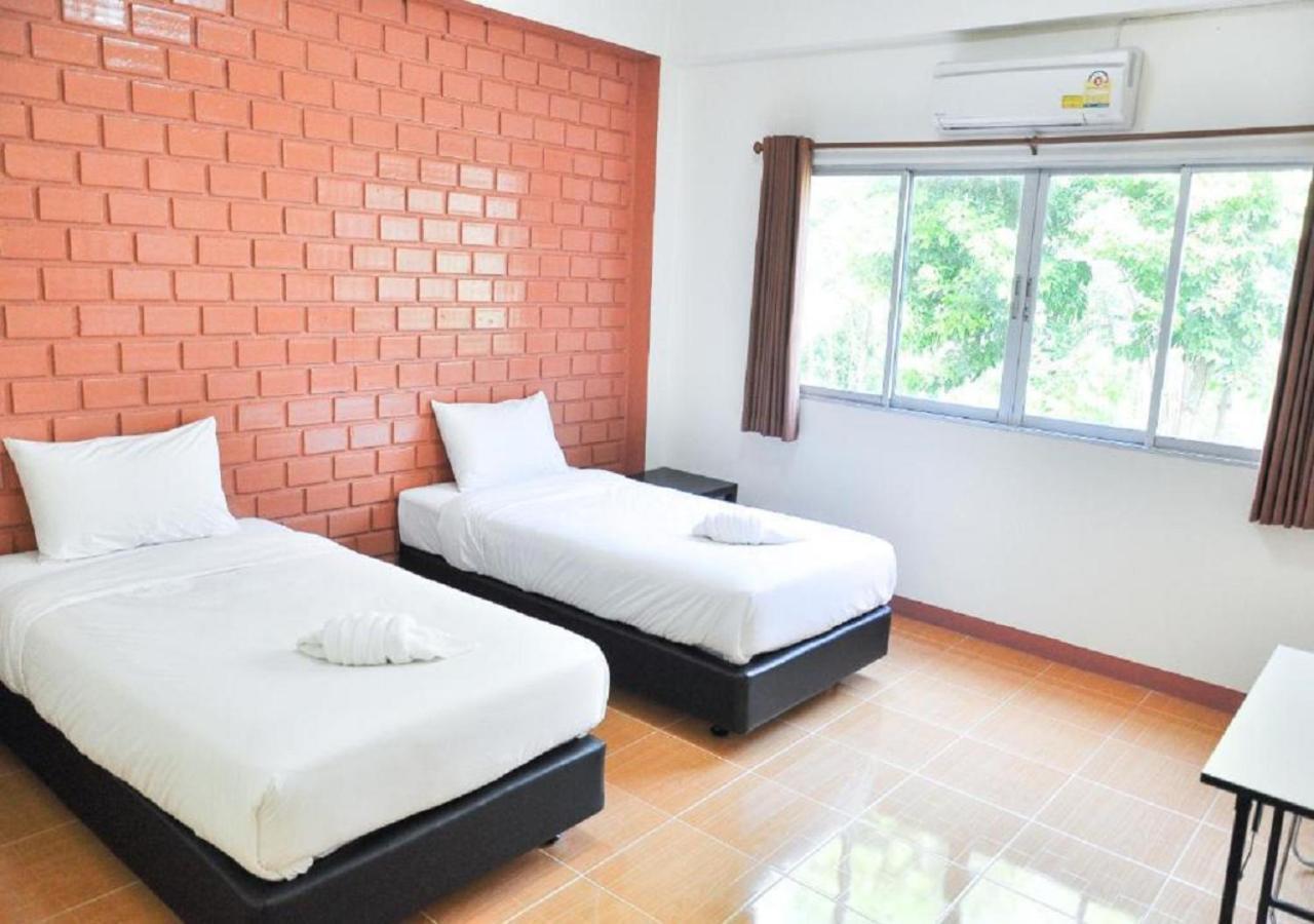 Bussarakam Place Hotel จันทบุรี ภายนอก รูปภาพ