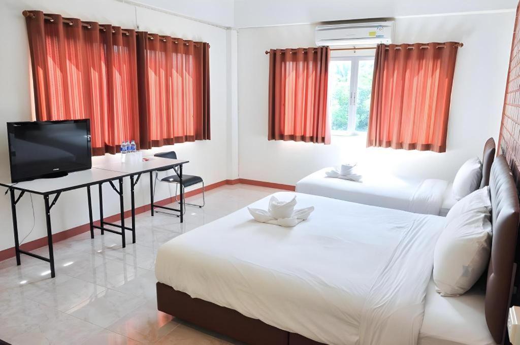 Bussarakam Place Hotel จันทบุรี ภายนอก รูปภาพ