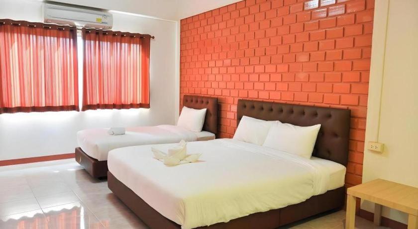 Bussarakam Place Hotel จันทบุรี ภายนอก รูปภาพ