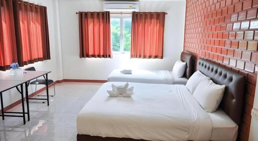 Bussarakam Place Hotel จันทบุรี ภายนอก รูปภาพ